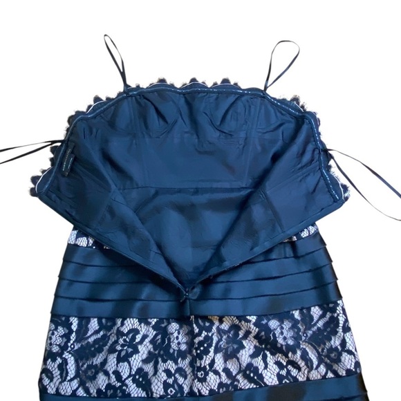 BCBGMAXAZRIA Lace Strapless Cocktail Dress Women’s Size 0 - Picture 8 of 16